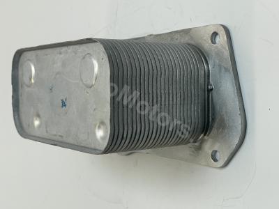 04912107 Радиатор масляный Вид 7 04912107 Радиатор масляный Вид 7