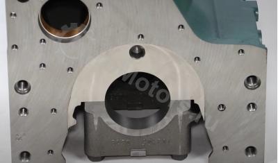 04282828 Блок двигателя Вид 9 04282828 Блок двигателя Вид 9